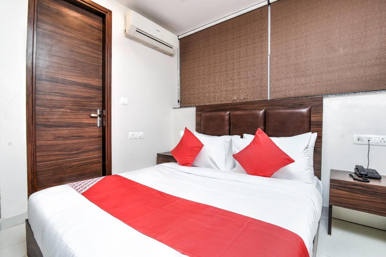 Oyo 79434 Hotel Green Villa Ναγκπούρ Εξωτερικό φωτογραφία